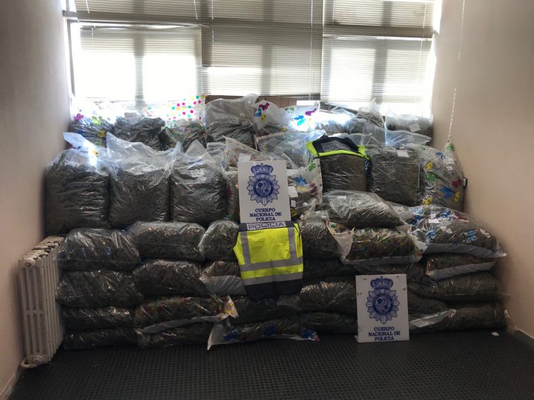 Intervienen 355 kilos de cogollos de marihuana y arrestan a personas de un grupo criminal asentado en varias provincias