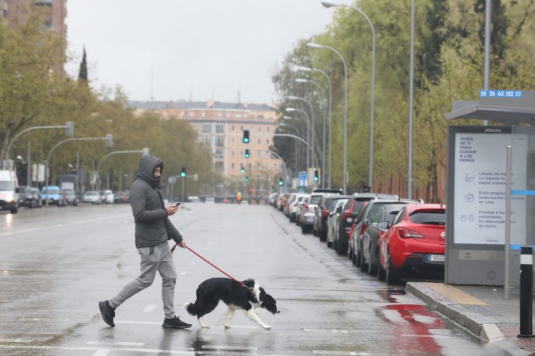 Las temperaturas seguirán bajando esta semana por la llegada de vientos del norte y lluvias