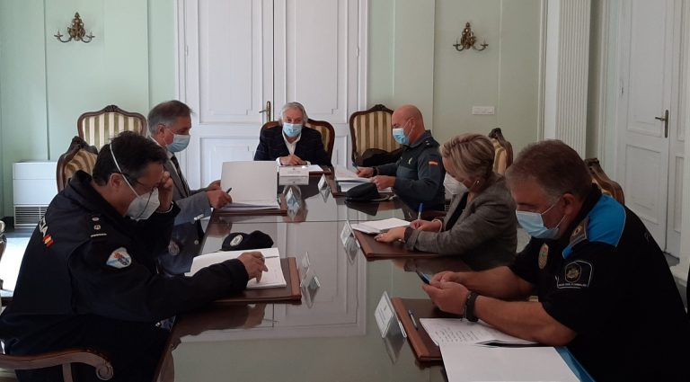 Coronavirus.-Los ayuntamientos de O Carballiño, Boborás y O Irixo apelan a la responsabilidad para «frenar el ascenso»