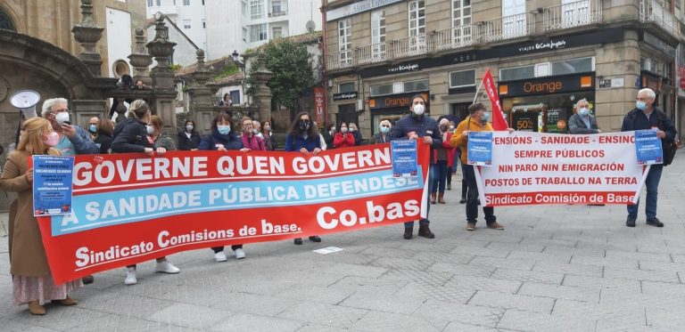 Un centenar de personas rechaza en Pontevedra la privatización de la sanidad y exigen protección para profesionales