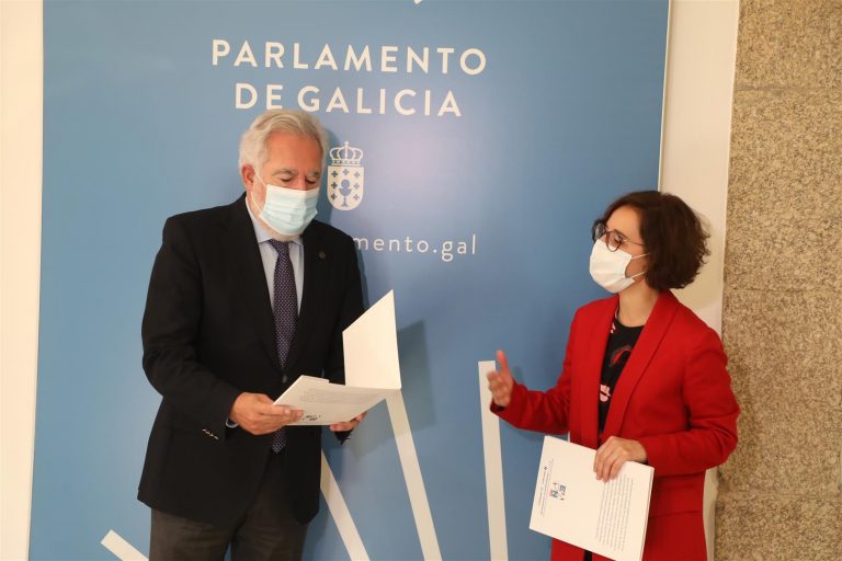 EAPN Galicia entrega al presidente del Parlamento las conclusiones de su encuentro sobre la pobreza