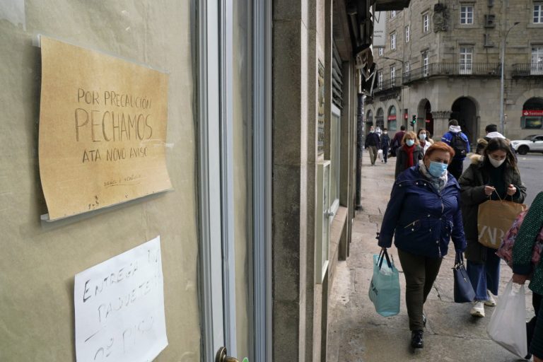 Una treintena de municipios gallegos tiene limitadas a convivientes las reuniones