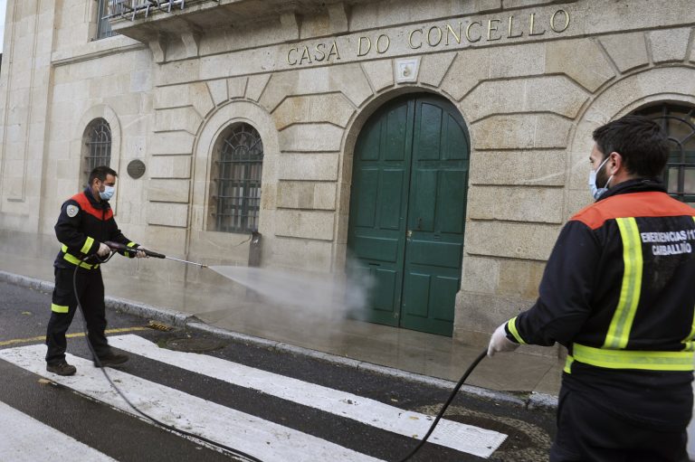 Galicia continúa al alza en positivos diarios, con 785, y los casos activos de COVID-19 superan los 9.000