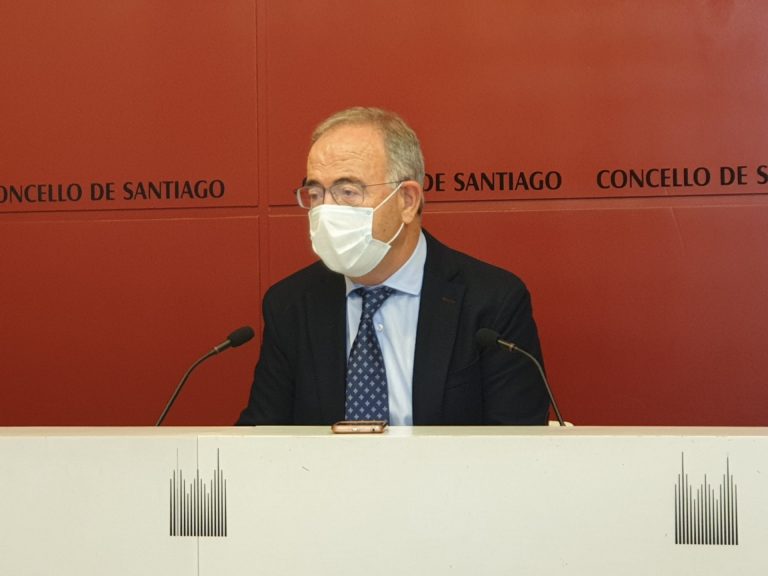 Santiago registra «datos alentadores» pero sigue «en índices altísimos», según Bugallo