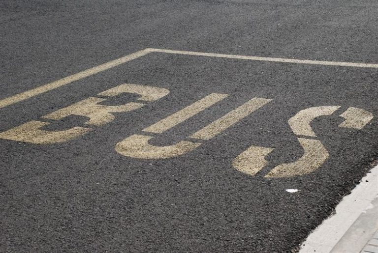 La Xunta precisa que las restricciones en el uso del transporte público son aplicables desde este jueves