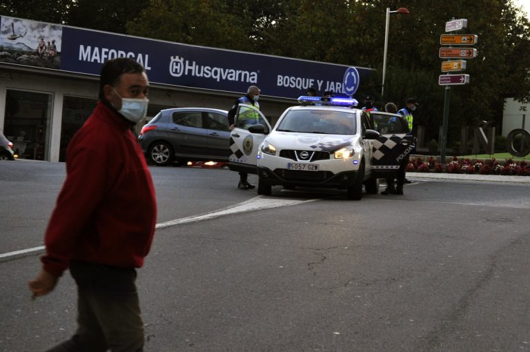 Galicia disminuye la incidencia a 639 casos diarios, al bajar en todas las áreas excepto Vigo y Santiago