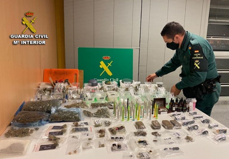 Detenidos por tráfico de drogas los tres responsables de una asociación cannábica de Vigo