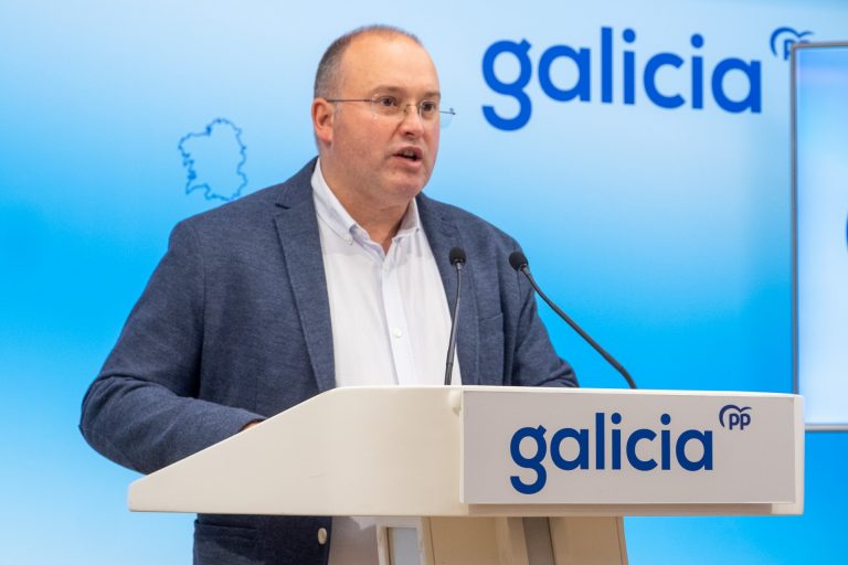 El PPdeG presenta una propuesta urgente que pide garantizar que gallego y castellano sean vehiculares en la enseñanza