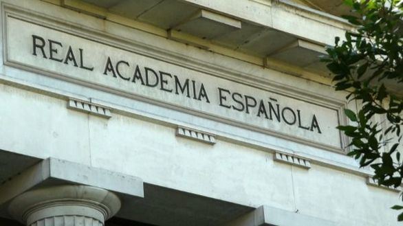 La RAE prepara un documento para «defender la importancia del español como lengua»