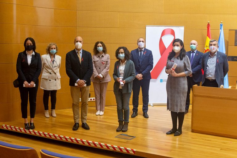Galicia reconoce la labor de cuatro investigadores en la lucha contra el sida
