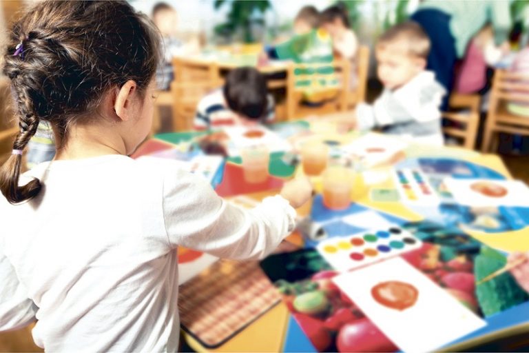 Aumentan a cuatro las escuelas infantiles y a 67 las aulas cerradas en Galicia por los positivos por COVID-19