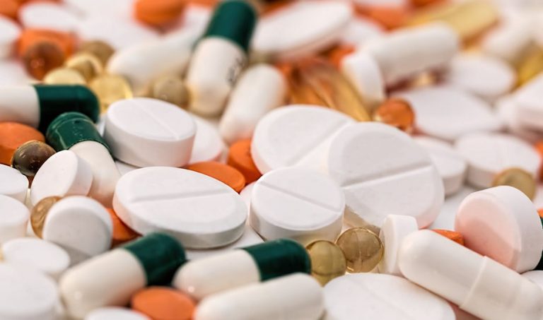 Xunta y Gobierno resuelven sus discrepancias sobre la ley gallega de ordenación farmacéutica