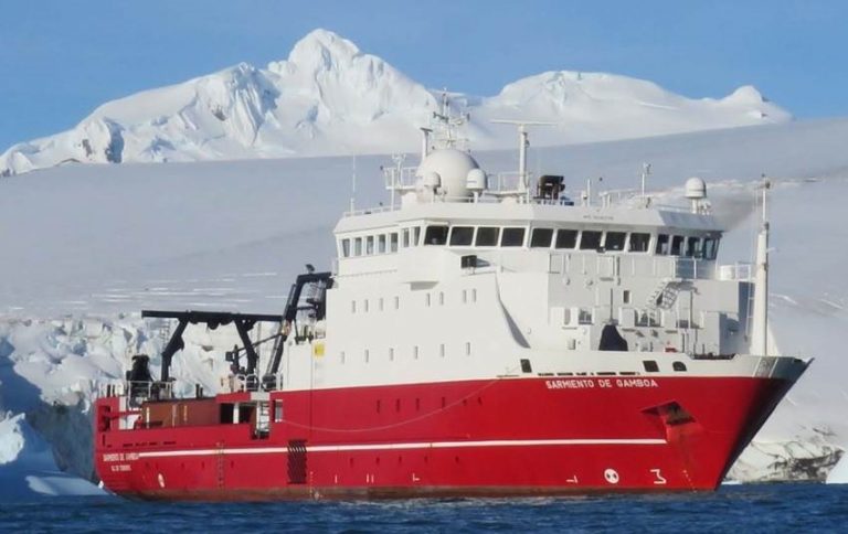 El buque ruso ‘Sevmorput’ pasará esta madrugada a 50 millas de Galicia con vigilancia «permanente» de la Marina Mercante