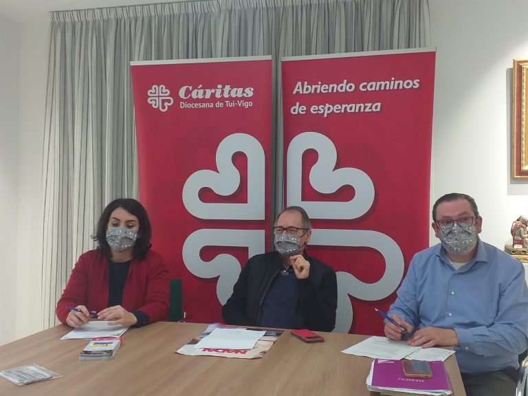 Cáritas Tui-Vigo pone a la venta una mascarillas solidaria para visibilizar su labor y recaudar fondos