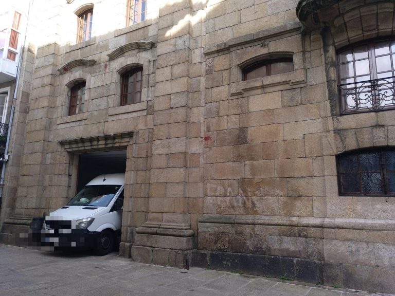 Denuncian la retirada de objetos de la Casa Cornide en A Coruña y piden agilizar la declaración BIC