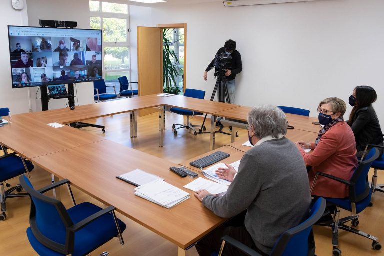 Xunta y sector gallego trazan su estrategia ante el Brexit con informes y reuniones con representantes europeos