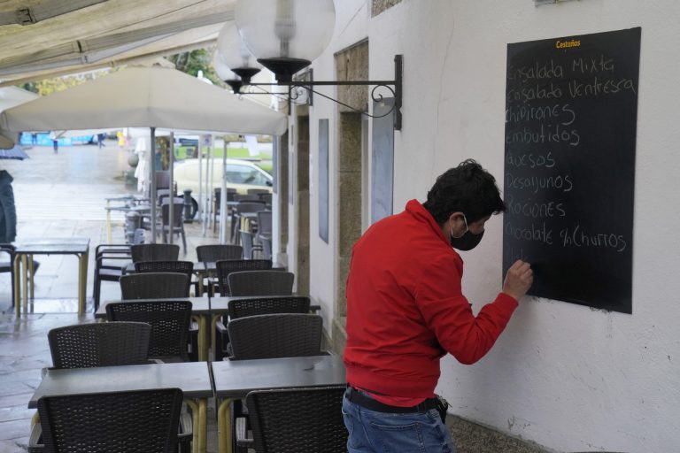 La Xunta defiende el ‘modelo valenciano’ para las ayudas a hosteleros: «Cuanto más aportemos y simplifiquemos, mejor»