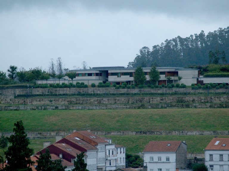 Los hosteleros de Santiago se concentrarán este lunes en Monte Pío para protestar por las nuevas restricciones al sector