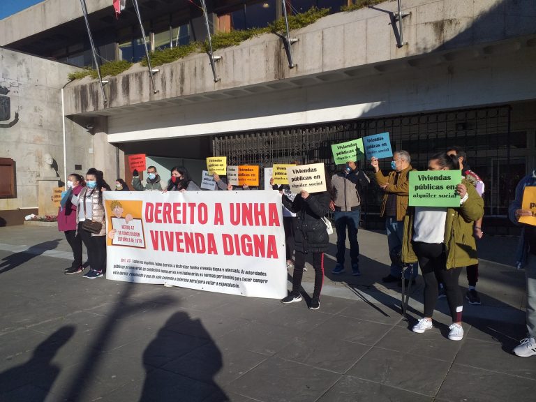 Vecinos del poblado chabolista de Navia, en Vigo, reclaman alquileres sociales ante el inminente desalojo