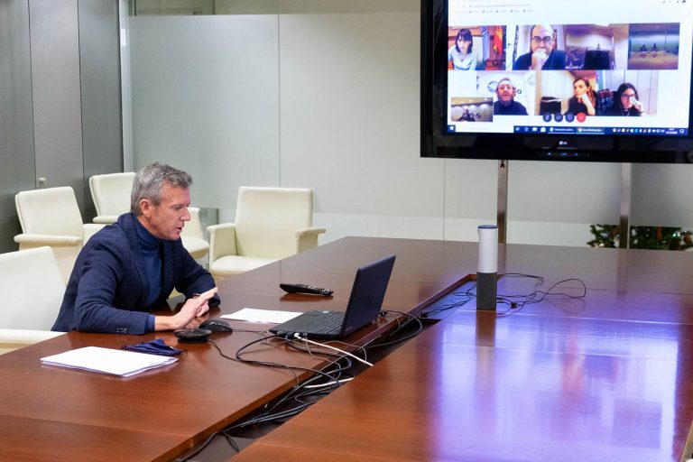 La Xunta promete «la mejor disposición» para un fondo común de ayudas a la hostelería con diputaciones y ayuntamientos