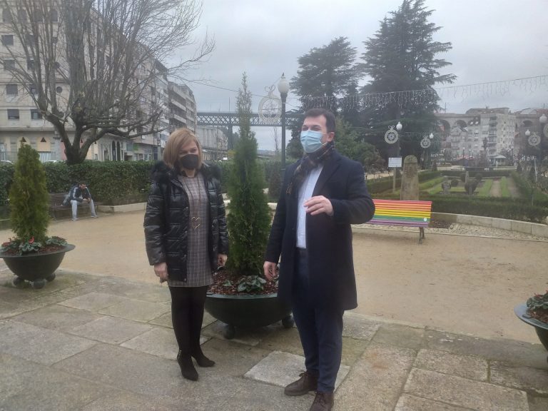 PSdeG ve la propuesta de Feijóo sobre el uso de FFP2 como un intento de tapar el «fracaso» en la gestión de la Navidad