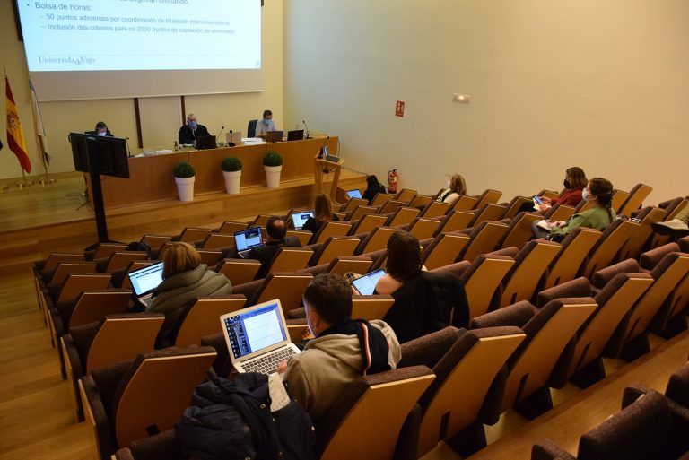 Las universidades gallegas reanudan las clases de forma telemática sin registrar ninguna incidencia