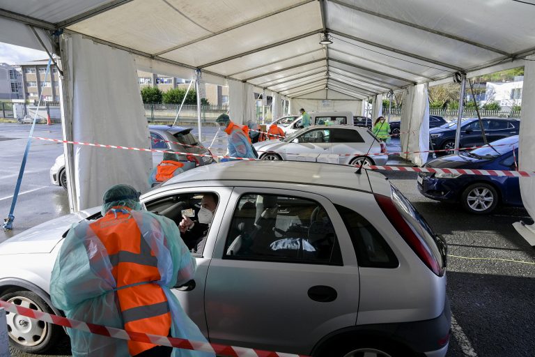 Galicia registra 37 fallecidos más, segunda mayor cifra comunicada en la pandemia