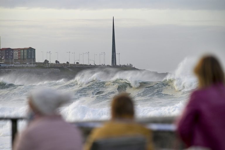 Aviso amarillo por fuertes lluvias este domingo en el interior de Pontevedra y en la costa oeste de A Coruña