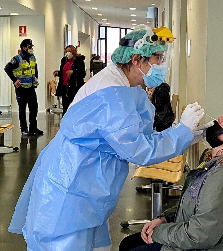 Dos nuevos fallecidos elevan a 2.264 el total de víctimas de la pandemia en Galicia