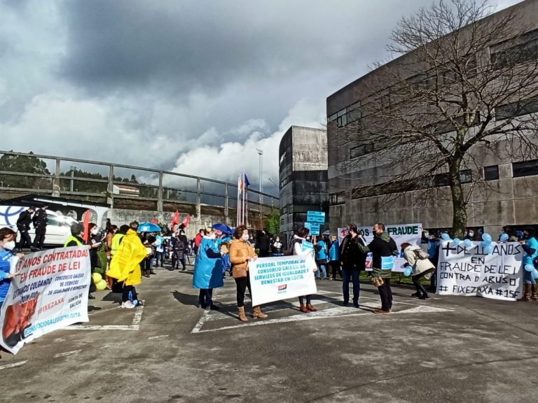 Trabajadoras del Consorcio de Benestar en huelga apelan a la Xunta a negociar la estabilización de sus puestos
