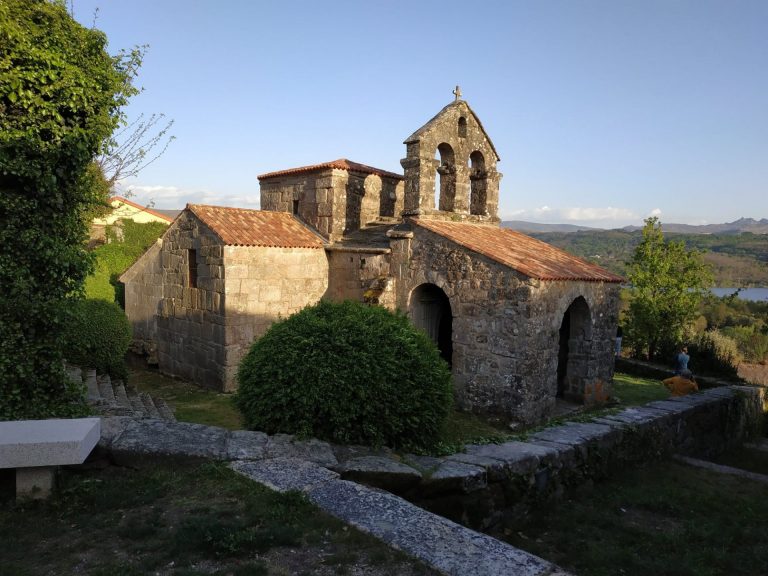 Los bienes de la Iglesia en Galicia: desde un helipuerto a varios campos de eucalipto