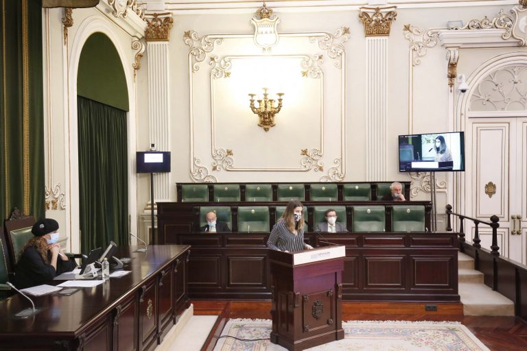 La Diputación de Pontevedra logró el último ejercicio otra rebaja de la deuda y cumplió la estabilidad presupuestaria