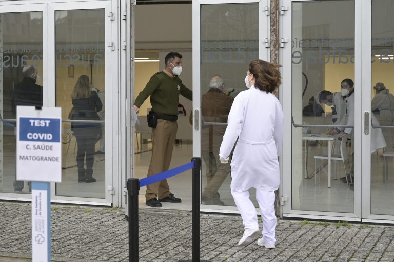 El Área Sanitaria de A Coruña inicia este sábado un cribado de vecinos de 60 a 70 años en la ciudad herculina