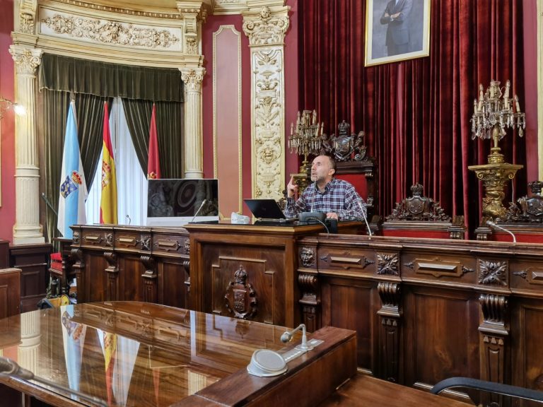 Sale adelante en el pleno del Ayuntamiento de Ourense una propuesta para «firmar la moción de censura ya» contra Jácome