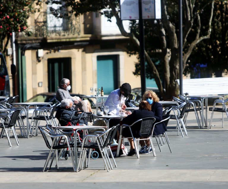 Cvirus.- La Xunta llama a disfrutar de la hostelería «con sentidiño» para «no dar pasos atrás» en la desescalada