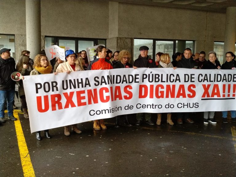 Satse respalda las reclamaciones de mejora de los trabajadores de Urgencias del complejo hospitalario de Santiago