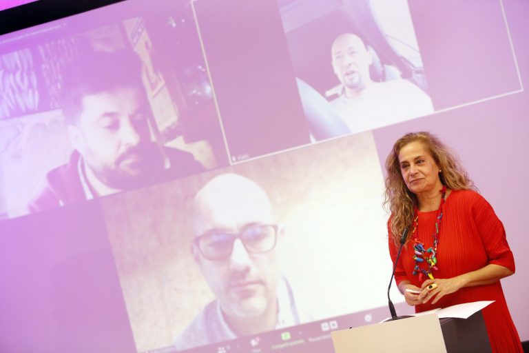 Referentes en gestión pública reivindican en Pontevedra la «imprescindible» voz de las mujeres en las administraciones