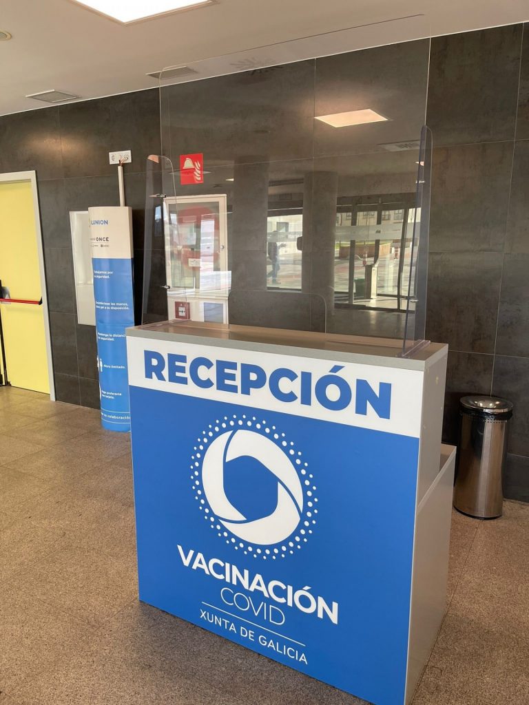 El área sanitaria de Ourense prevé administrar unas 2.200 vacunas este sábado a personas de 50 a 55 años
