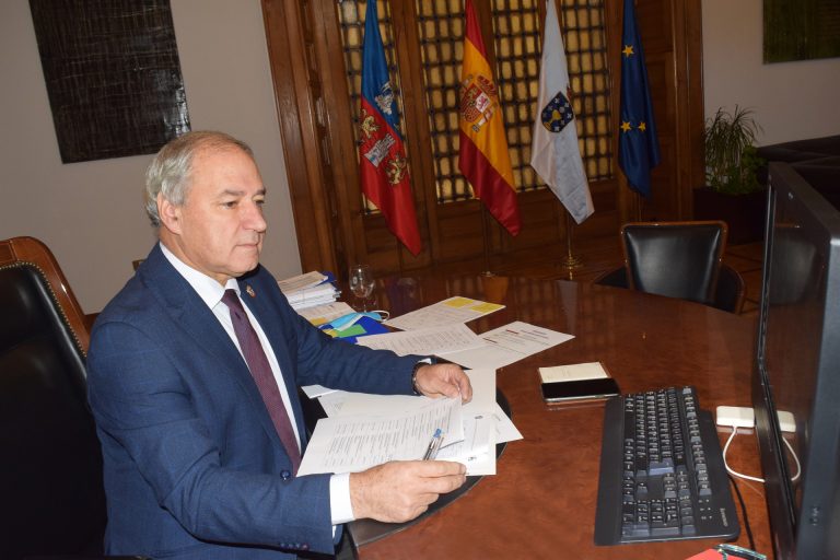 El presidente de la Diputación de Lugo denuncia una suplantación de su identidad en correos electrónicos