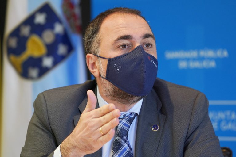 Cvirus.-El Sergas solo reconvocará ya a quien no se vacunó con Astrazeneca por fallar la citación y estudiará el rechazo