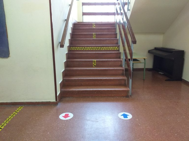 Cvirus.- Suben a 465 los casos activos en los centros educativos de Galicia y se mantienen en 22 las aulas cerradas