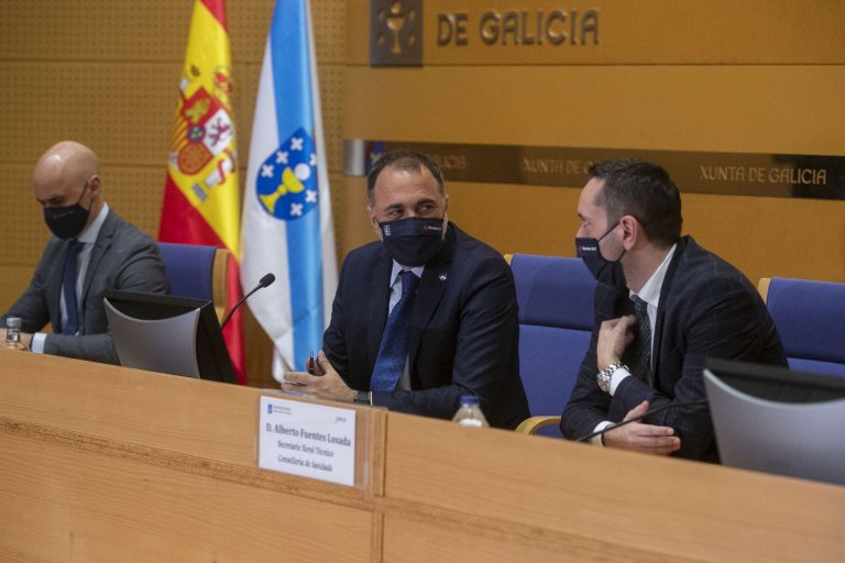 Sanidade destaca la estabilización de los datos pero apela a la prudencia tras el repunte de Sanxenxo y Baiona