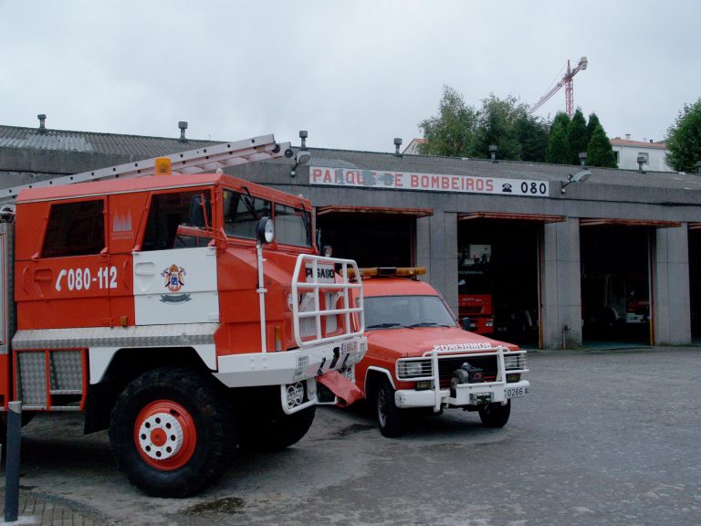 Detectados cuatro positivos en el parque de bomberos de A Coruña, donde se realiza un cribado