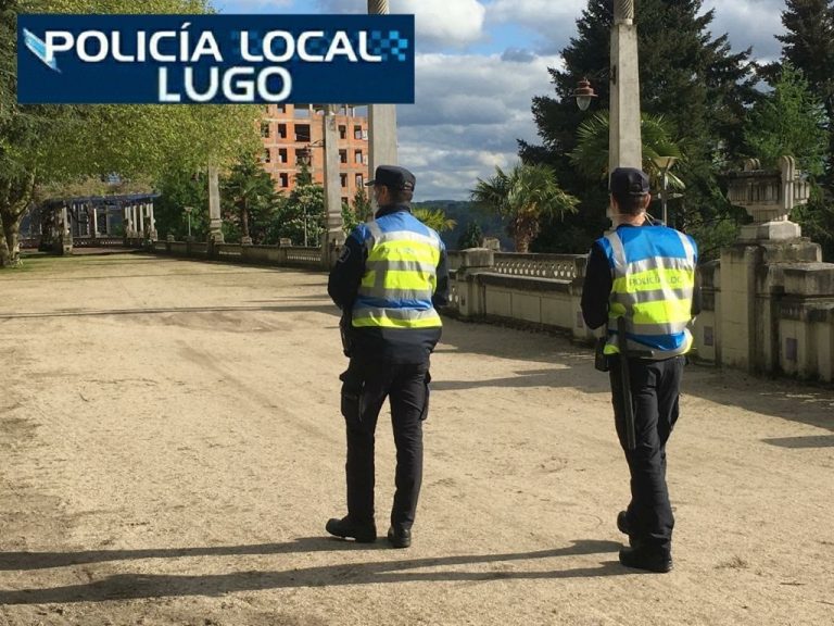 Interceptan a un conductor sin carné que circulaba por el interior de un parque de Lugo