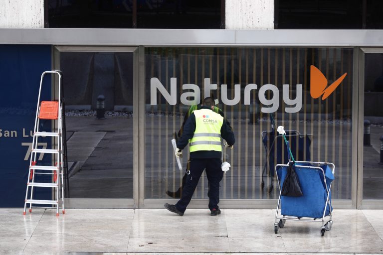 La Xunta reitera su rechazo al traslado del centro de Naturgy en A Coruña y le pide «compromiso» con el empleo