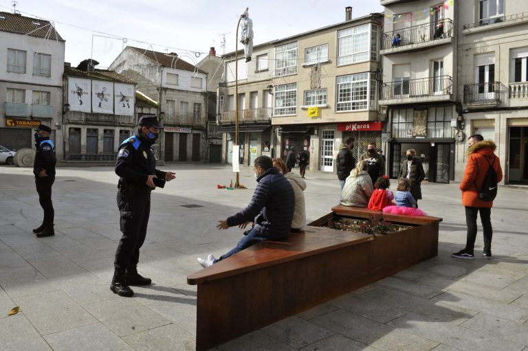 La Xunta convoca oposiciones para cubrir más de 100 de plazas de auxiliar de policía local en 27 ayuntamientos