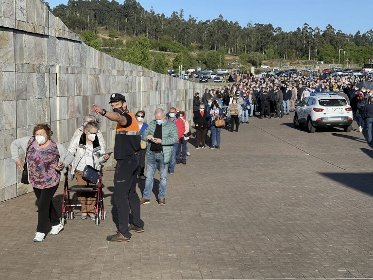 Más de 52.000 gallegos están citados a vacunarse este fin de semana, 25.000 de ellos con Astrazeneca