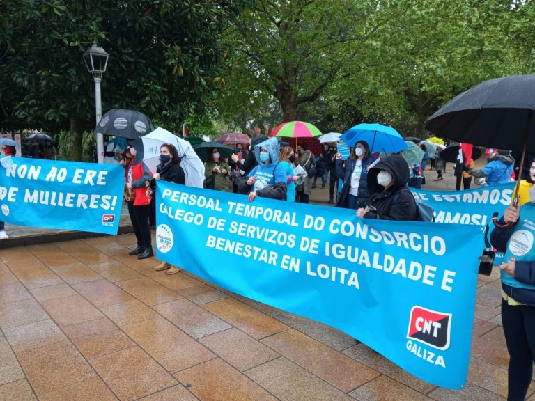 Las trabajadoras del Consorcio Galego de Benestar impulsan una cacerolada y una marcha para reclamar la fijeza