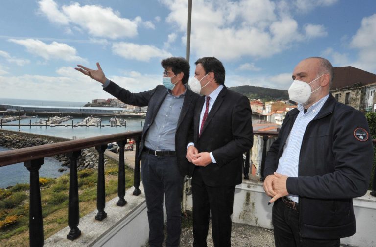 La Diputación de A Coruña financiará el servicio de ayuda en el hogar en los ayuntamientos de la Costa da Morte