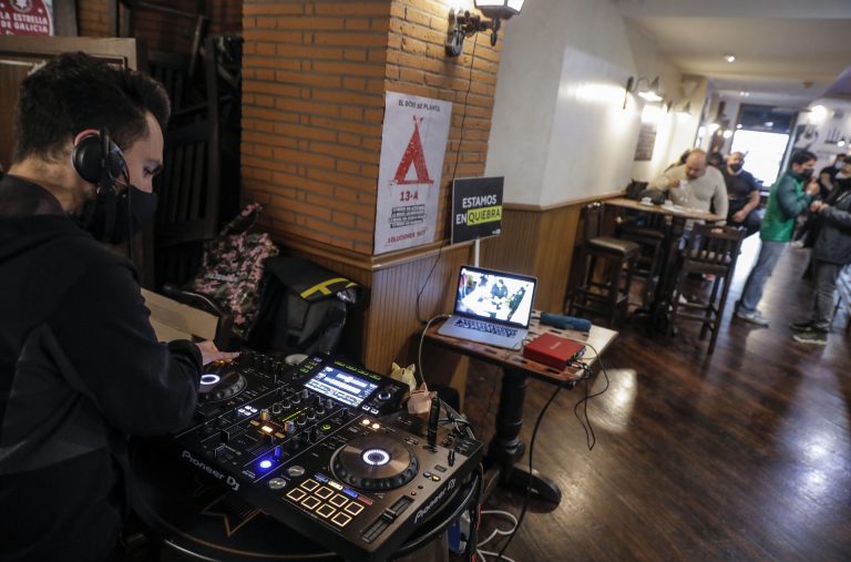 Cvirus.- Saúde Pública fijará qué tipo de locales son «los adecuados» para la prueba piloto del ocio nocturno en «mayo»